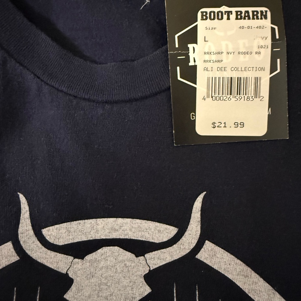 Rodeo Ranch Graphic Tee – Size Large - Picture 2 of 2